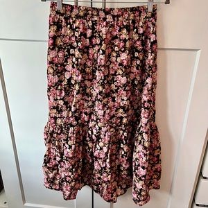 Cute boho midi skirt from H&M with matching shirt (see other listing).